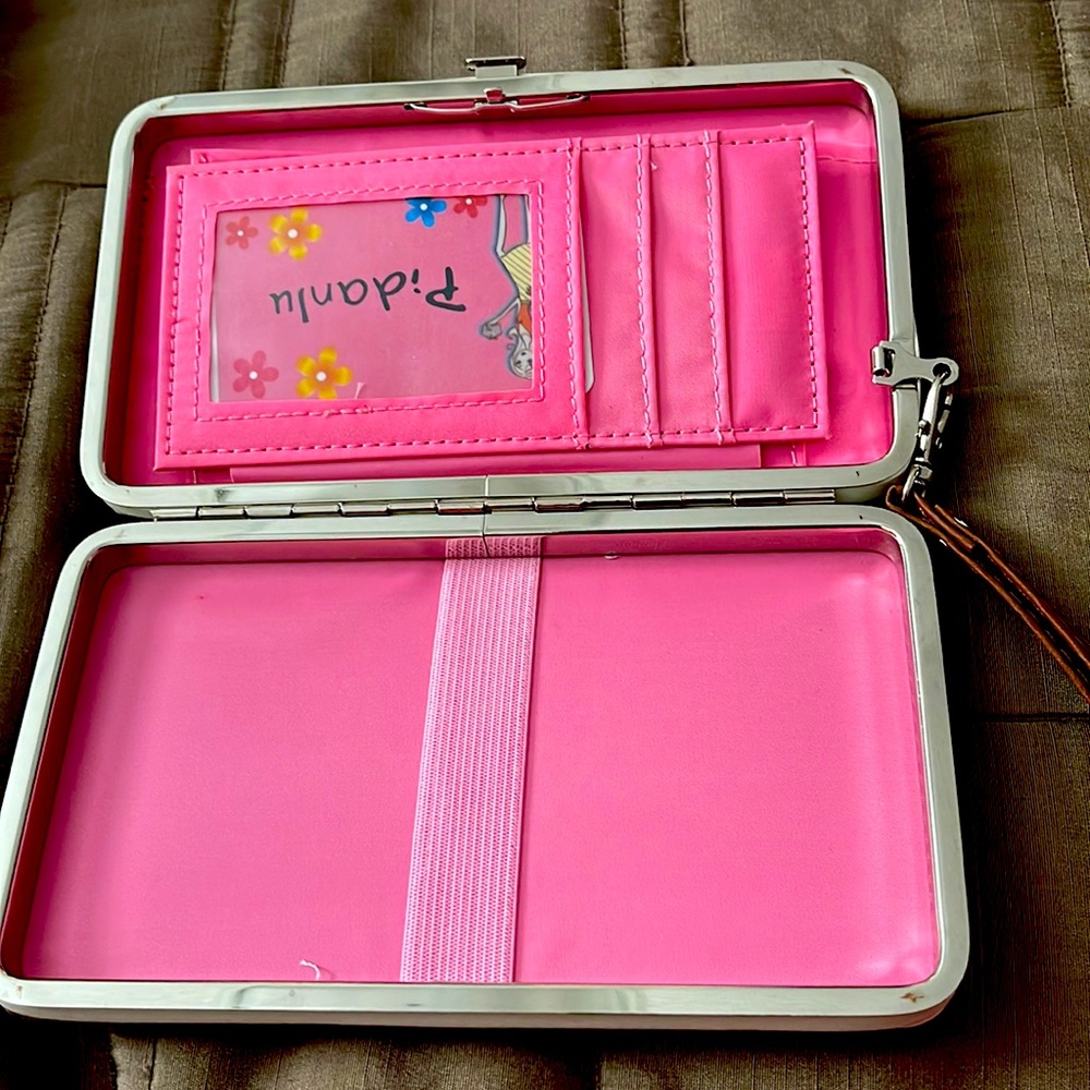 Wristlet